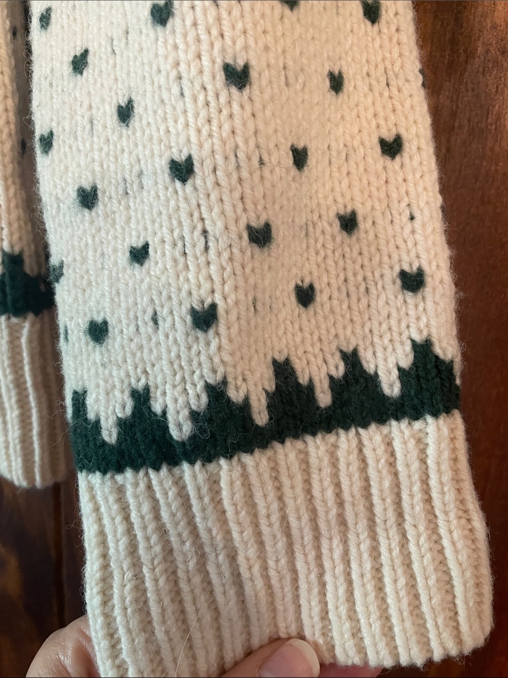 L.L. Bean Cream Crew Neck Sweater with Green Bean Boot and Brown Dog Motif - Picture 6 of 10